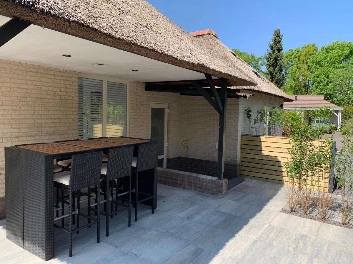 Liv Residence Holiday Home With Sauna & Fireplace Ermelo Exteriör bild