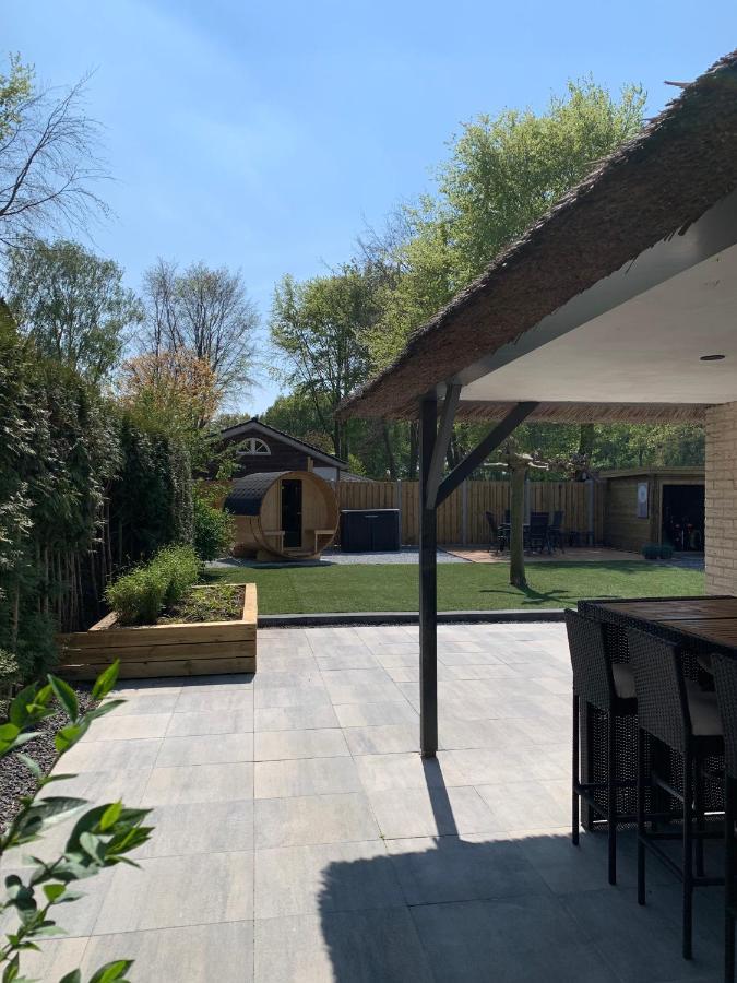 Liv Residence Holiday Home With Sauna & Fireplace Ermelo Exteriör bild