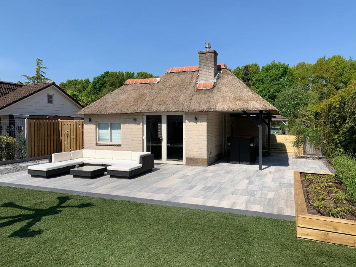 Liv Residence Holiday Home With Sauna & Fireplace Ermelo Exteriör bild