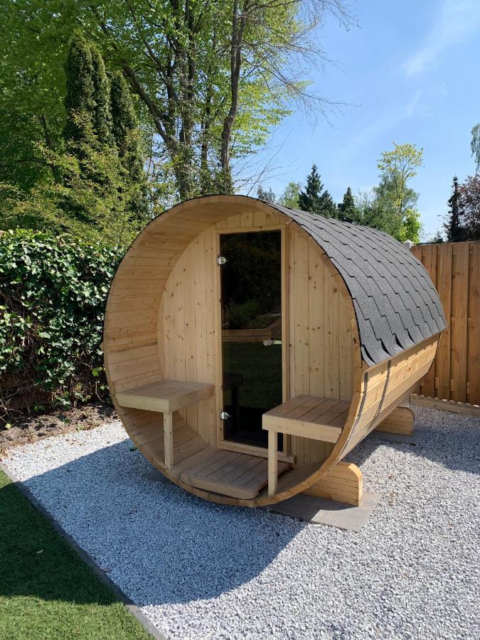 Liv Residence Holiday Home With Sauna & Fireplace Ermelo Exteriör bild